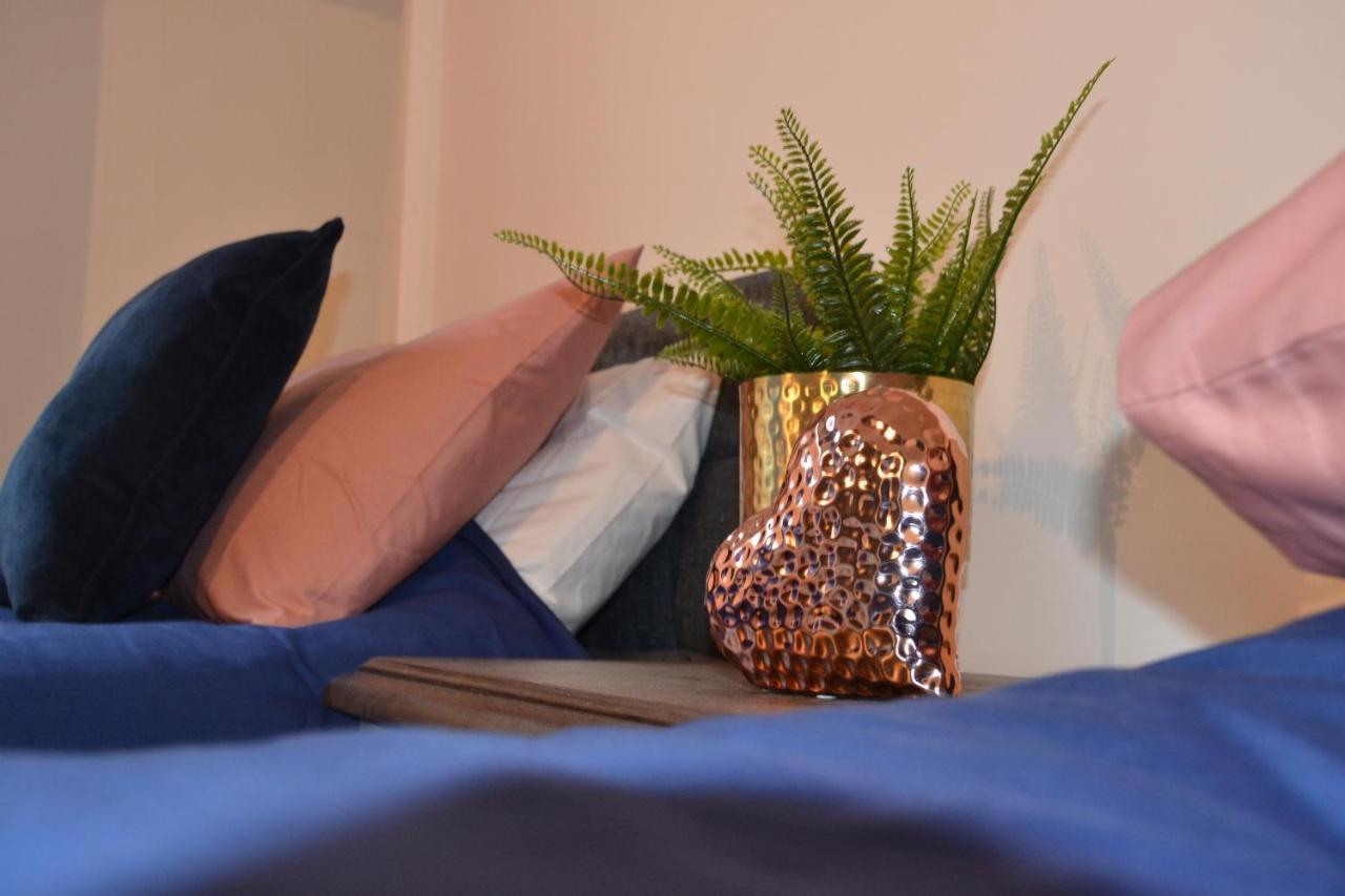 Mayflower 2 Bed Boutique Apartment - Stayseekers Salisbury Kültér fotó